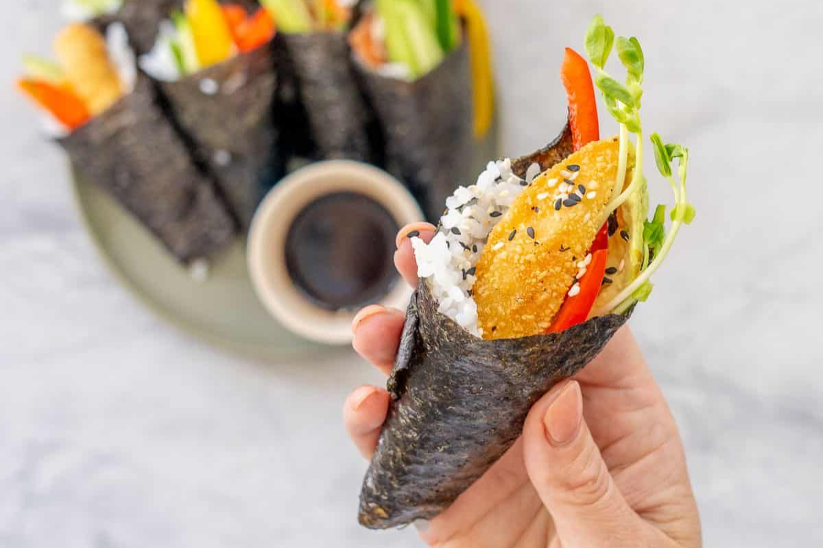 món sushi truyền thống temaki