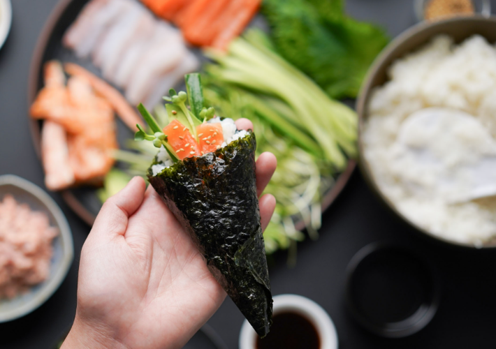 Ăn Temaki Sushi Đúng Chuẩn Nhật Bản 
